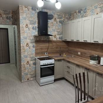 Сдается 1-комнатная квартира, 37 м²