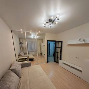 Сдается 1-комнатная квартира, 41 м²