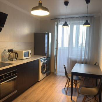 Сдается 1-комнатная квартира, 43 м²