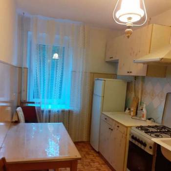 Сдается Многокомнатная квартира, 60 м²