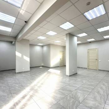 Сдается Нежилое помещение, 56 м²
