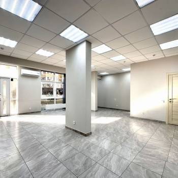 Сдается Нежилое помещение, 56 м²
