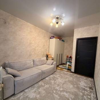 Продается 1-комнатная квартира, 35 м²