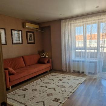 Сдается 1-комнатная квартира, 40 м²