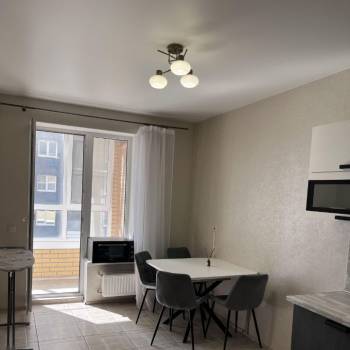 Сдается 1-комнатная квартира, 39 м²