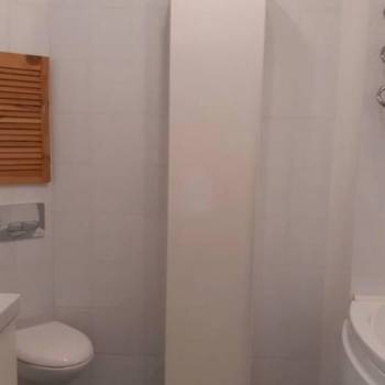 Продается 1-комнатная квартира, 55 м²