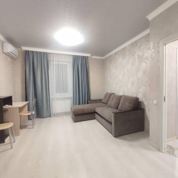 Сдается 1-комнатная квартира, 43 м²