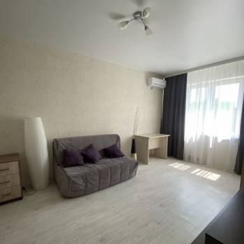 Сдается 1-комнатная квартира, 40 м²