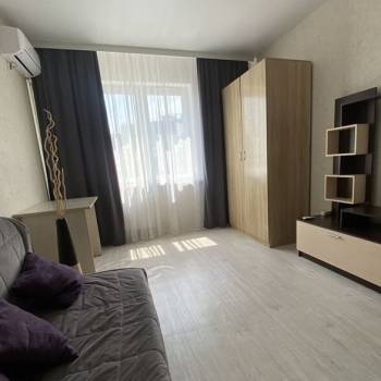Сдается 1-комнатная квартира, 40 м²