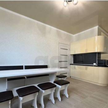 Продается Многокомнатная квартира, 148 м²