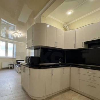 Продается Многокомнатная квартира, 148 м²