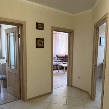 Сдается 2-х комнатная квартира, 80 м²