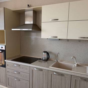 Сдается 2-х комнатная квартира, 80 м²
