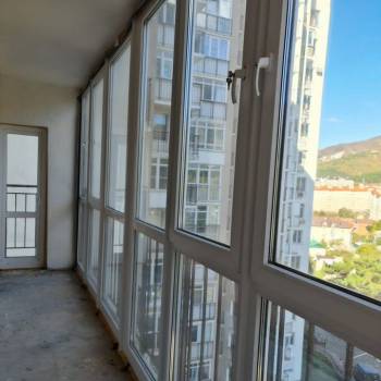 Продается 1-комнатная квартира, 81 м²