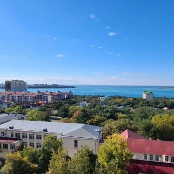Продается 1-комнатная квартира, 81 м²