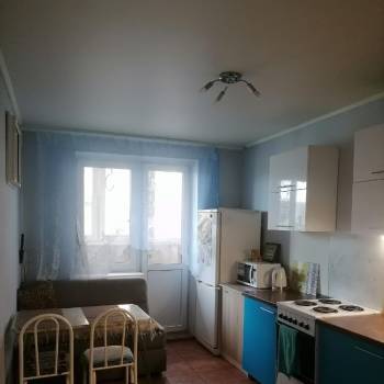 Продается 1-комнатная квартира, 42 м²