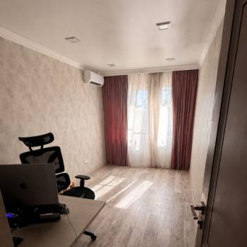 Сдается Многокомнатная квартира, 60 м²