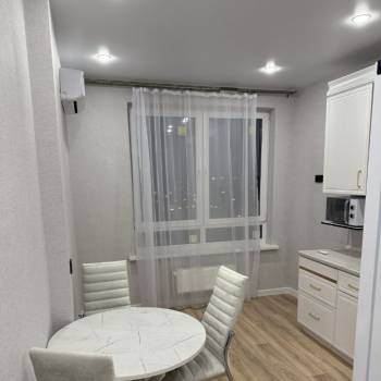 Сдается 1-комнатная квартира, 39 м²