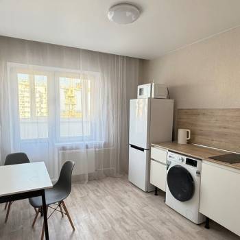 Сдается 2-х комнатная квартира, 56 м²