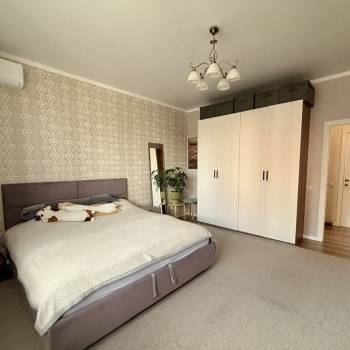 Сдается 2-х комнатная квартира, 70 м²