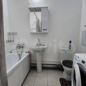 Сдается 1-комнатная квартира, 38 м²