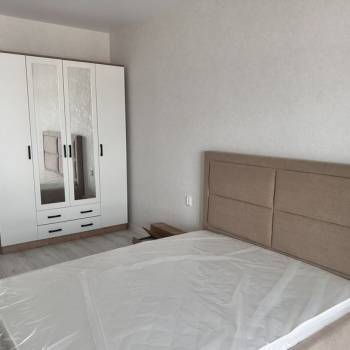 Сдается 2-х комнатная квартира, 82 м²