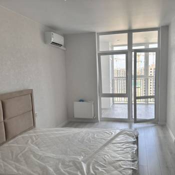 Сдается 2-х комнатная квартира, 82 м²