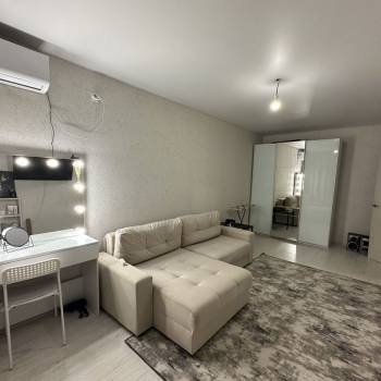 Сдается 1-комнатная квартира, 45 м²