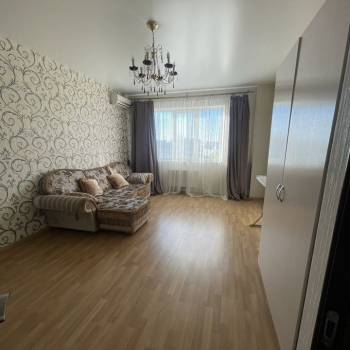 Сдается 1-комнатная квартира, 47 м²