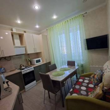 Продается 1-комнатная квартира, 37,8 м²