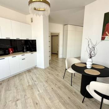 Продается 2-х комнатная квартира, 63 м²