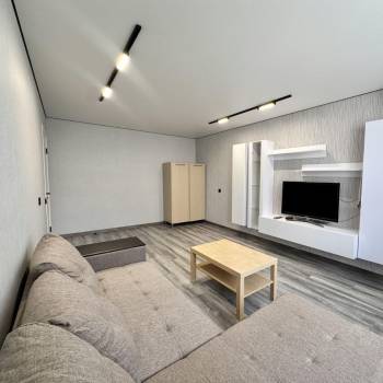 Сдается 2-х комнатная квартира, 60 м²