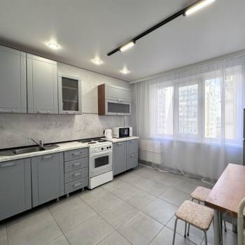 Сдается 2-х комнатная квартира, 60 м²