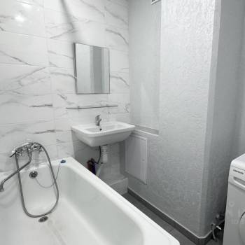 Сдается 2-х комнатная квартира, 60 м²