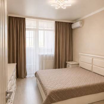 Сдается 2-х комнатная квартира, 72 м²