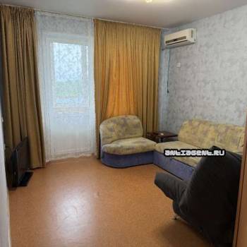 Сдается 1-комнатная квартира, 40 м²