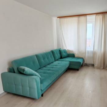 Сдается 2-х комнатная квартира, 59,6 м²