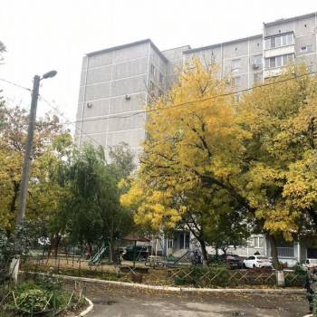 Продается Многокомнатная квартира, 74,4 м²