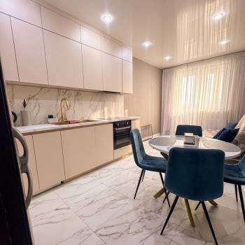 Сдается 2-х комнатная квартира, 70 м²