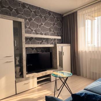Сдается 2-х комнатная квартира, 70 м²