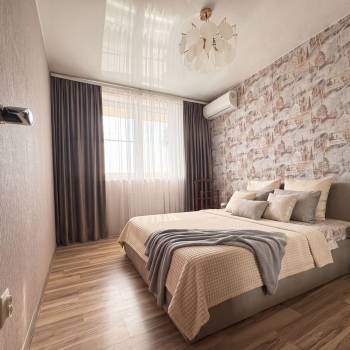 Сдается 2-х комнатная квартира, 70 м²