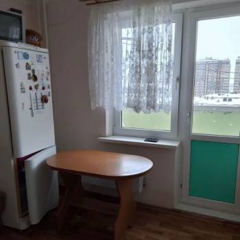 Продается 1-комнатная квартира, 37 м²