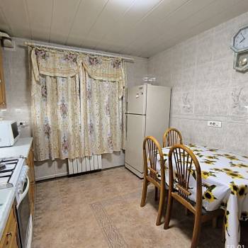 Сдается Многокомнатная квартира, 80 м²