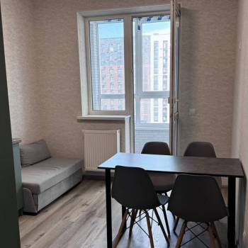 Сдается 1-комнатная квартира, 42 м²