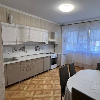 Сдается 2-х комнатная квартира, 60 м²