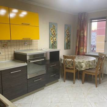Сдается Многокомнатная квартира, 81,2 м²