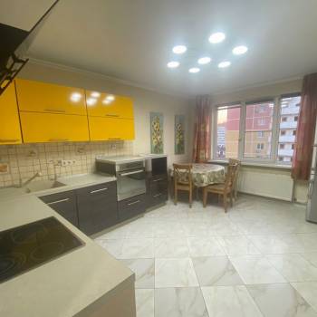 Сдается Многокомнатная квартира, 81,2 м²