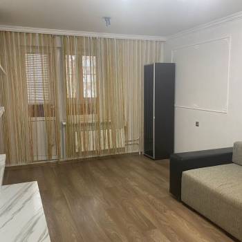 Сдается Многокомнатная квартира, 81,2 м²