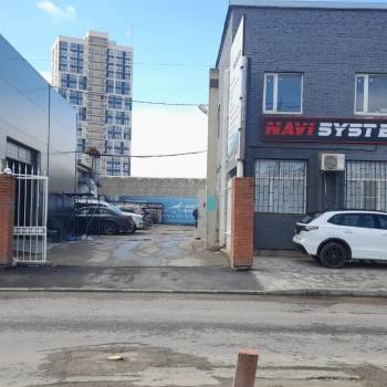 Сдается Нежилое помещение, 400 м²