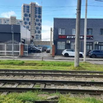 Сдается Нежилое помещение, 400 м²